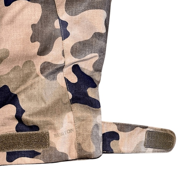 Burton Women's Prowess Insulated Jacket size SMALL Camo - Picture 9 of 9